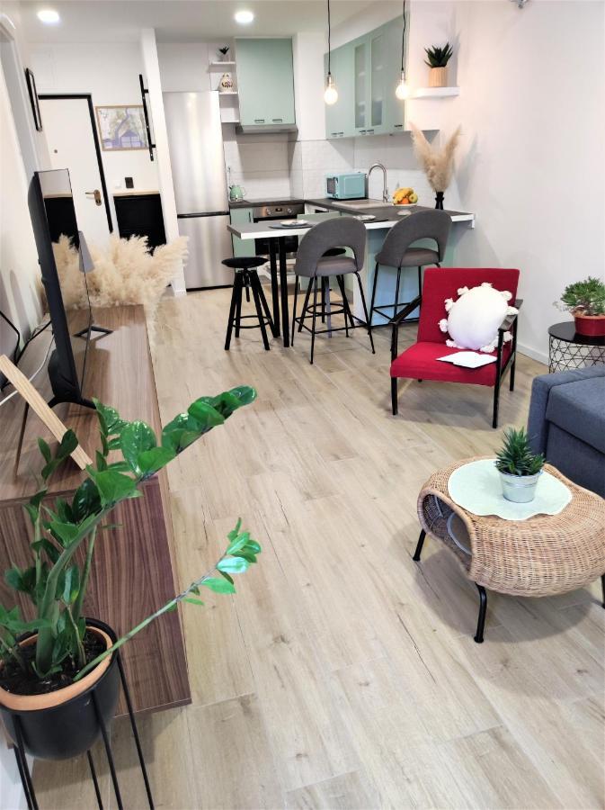 Center Apartment Pia Omiš Екстериор снимка