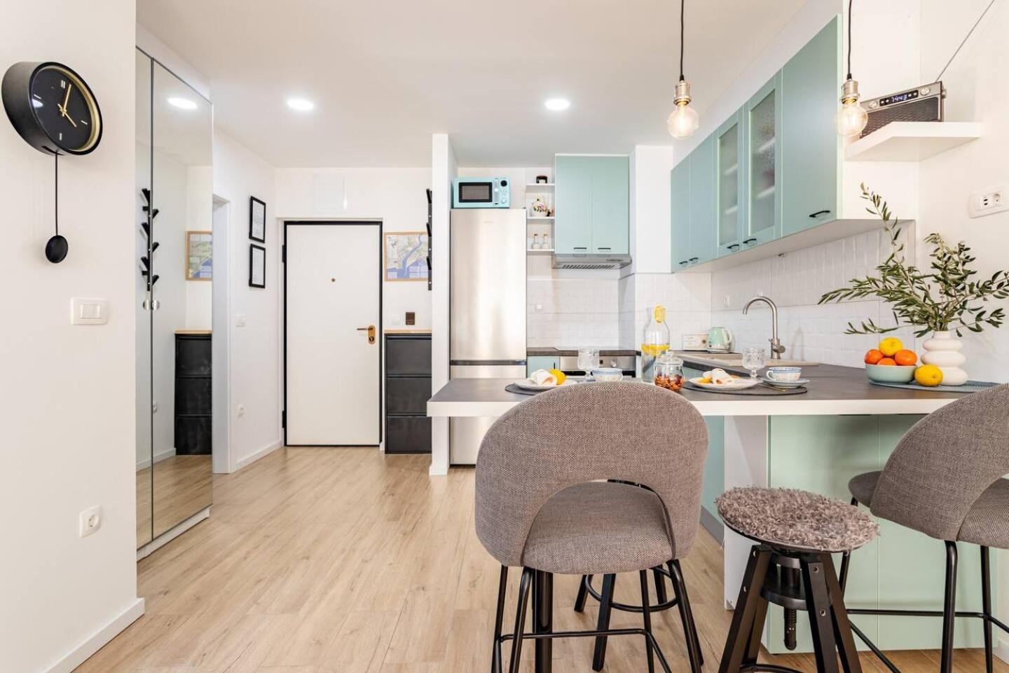 Center Apartment Pia Omiš Екстериор снимка