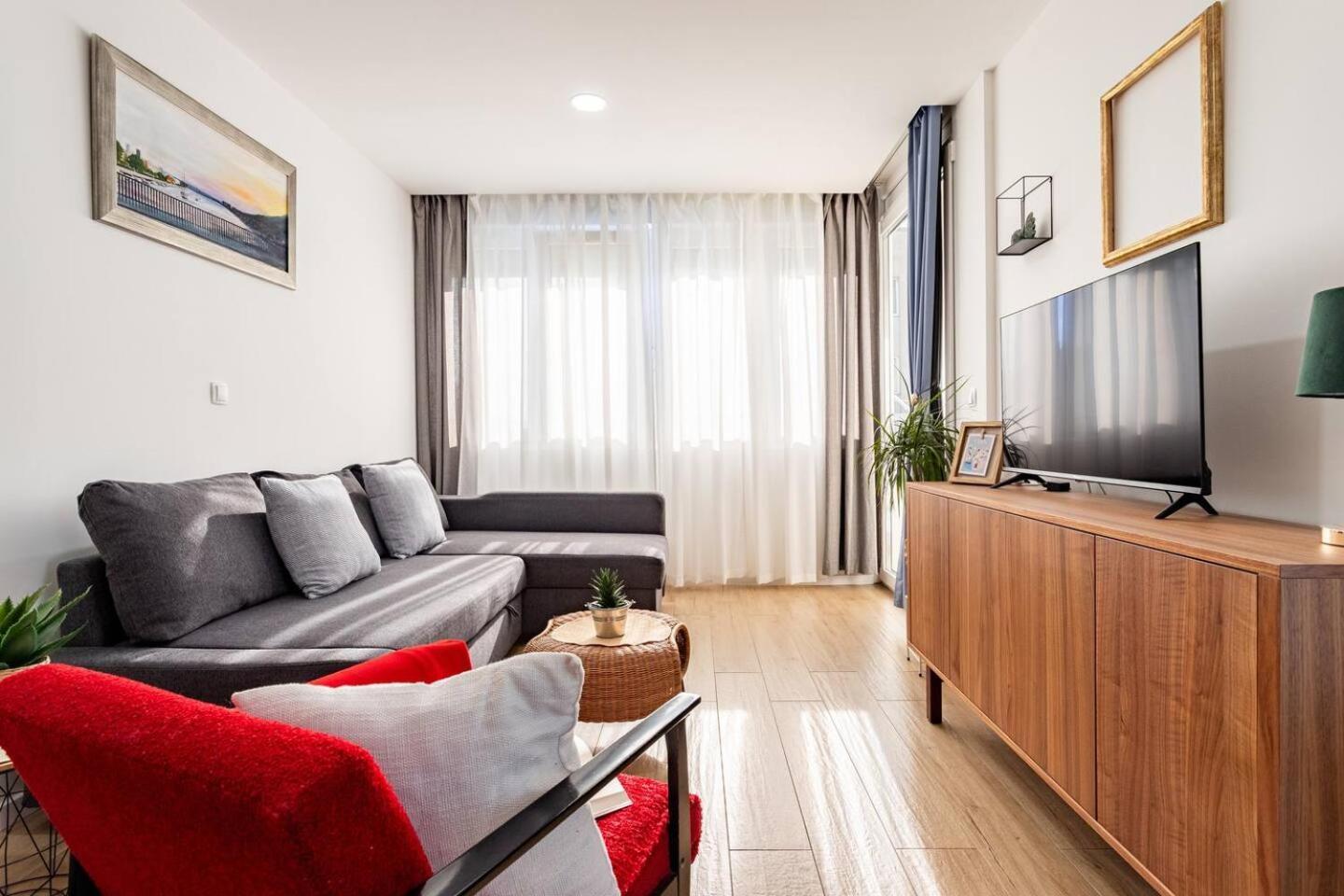 Center Apartment Pia Omiš Екстериор снимка