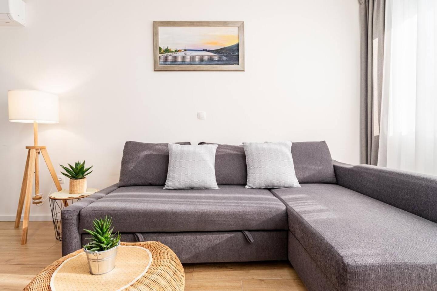 Center Apartment Pia Omiš Екстериор снимка